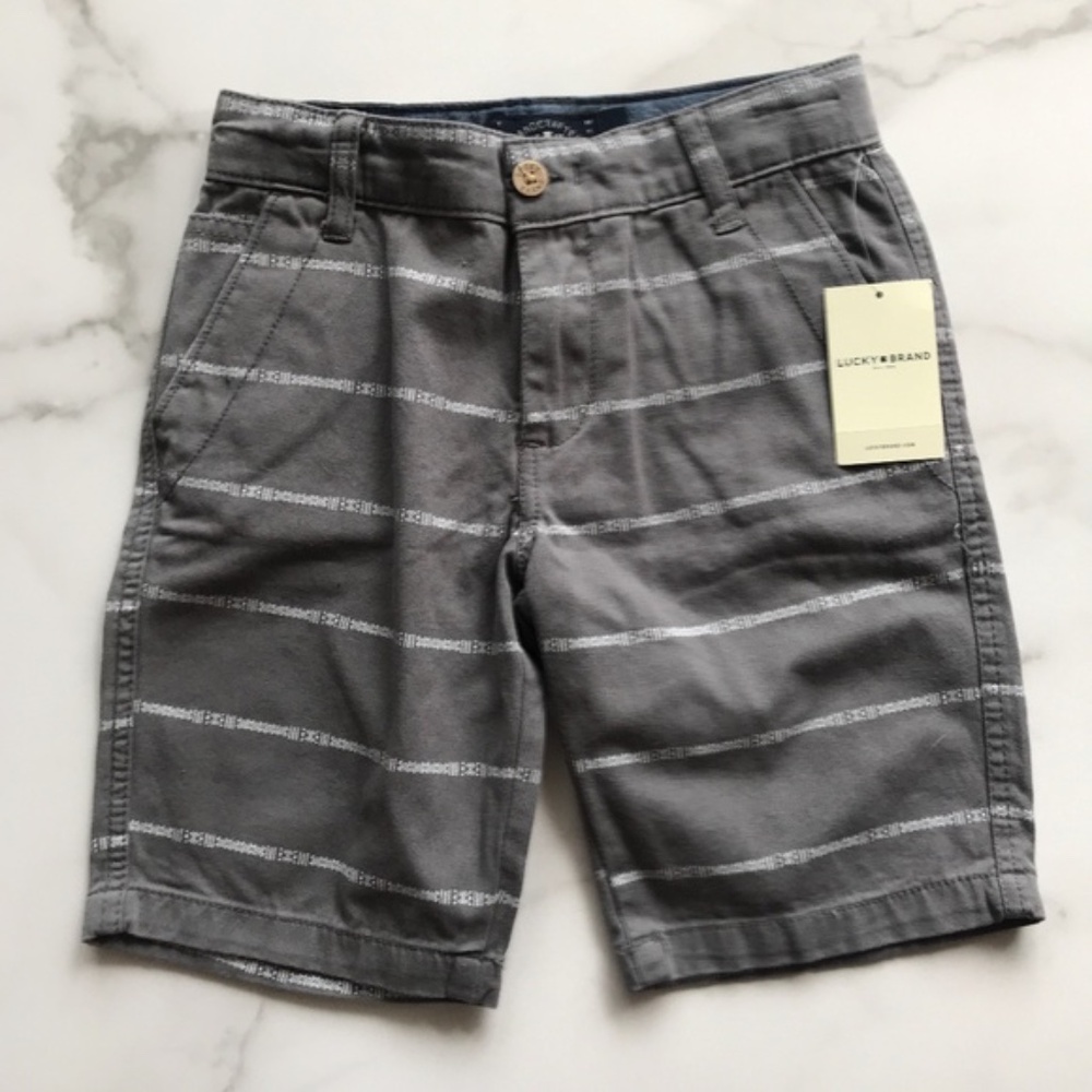 NWT Lucky Brand Boys Gray & White Striped Chino Shorts Size 6